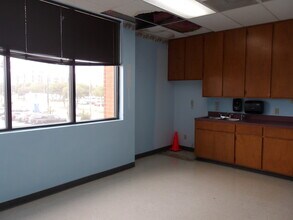 1713 Treasure Hills Blvd, Harlingen, TX for lease Interior Photo- Image 1 of 36