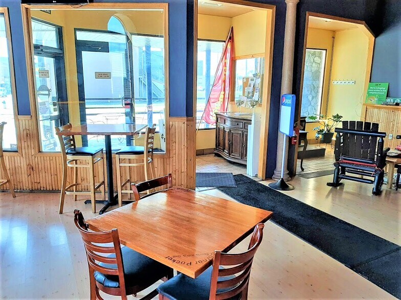 301 Dewitt St, Portage, WI for sale - Building Photo - Image 1 of 1