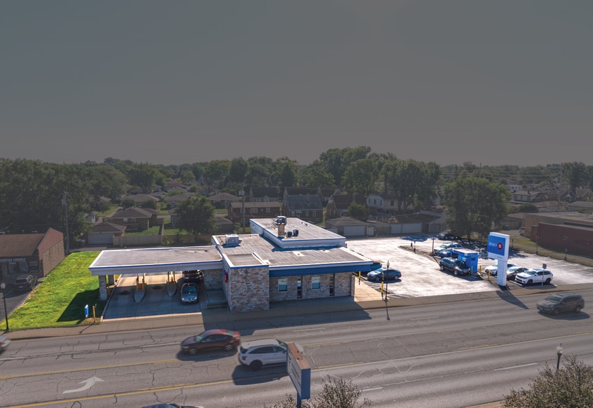 7227 Calumet Ave, Hammond, IN for sale - Building Photo - Image 2 of 10