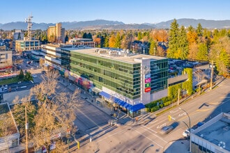 555 Sixth St, New Westminster, BC - AERIAL map view - Image1