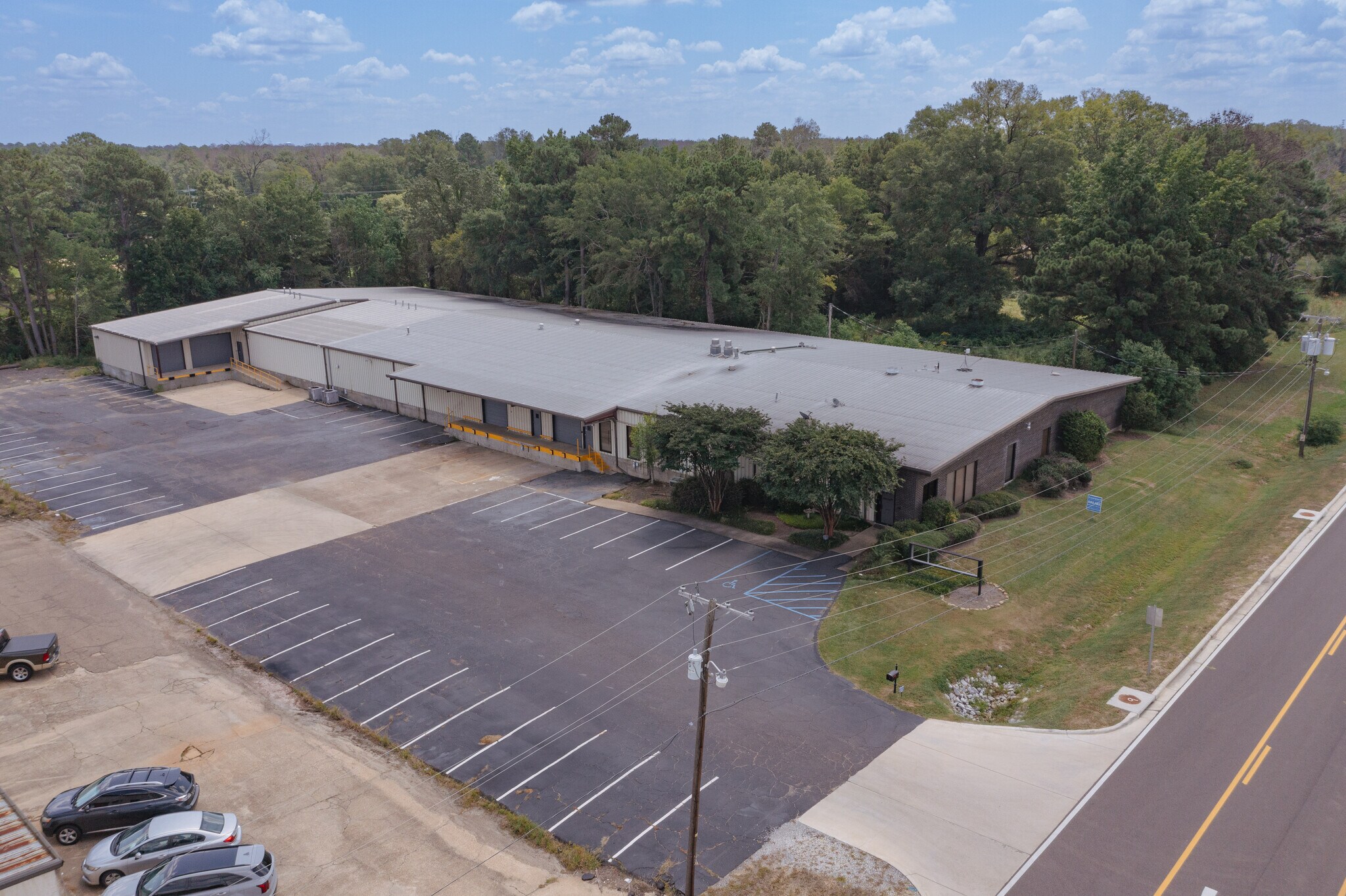 1014 N Flowood Dr, Flowood, MS for sale Building Photo- Image 1 of 1