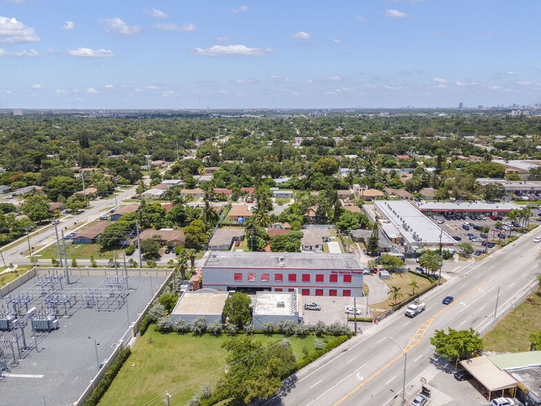 14444 W Dixie Hwy, Miami, FL for sale - Building Photo - Image 2 of 11