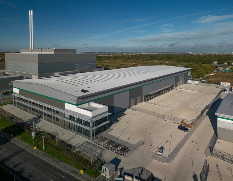 Beddington Ln, Croydon for lease - Building Photo - Image 3 of 16