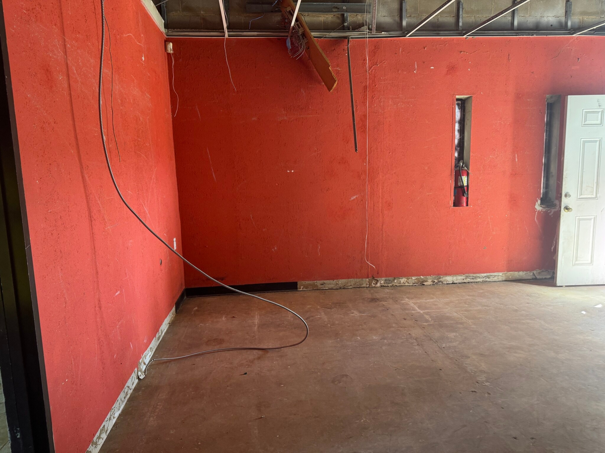 12135 Bissonnet St, Houston, TX for lease Interior Photo- Image 1 of 1