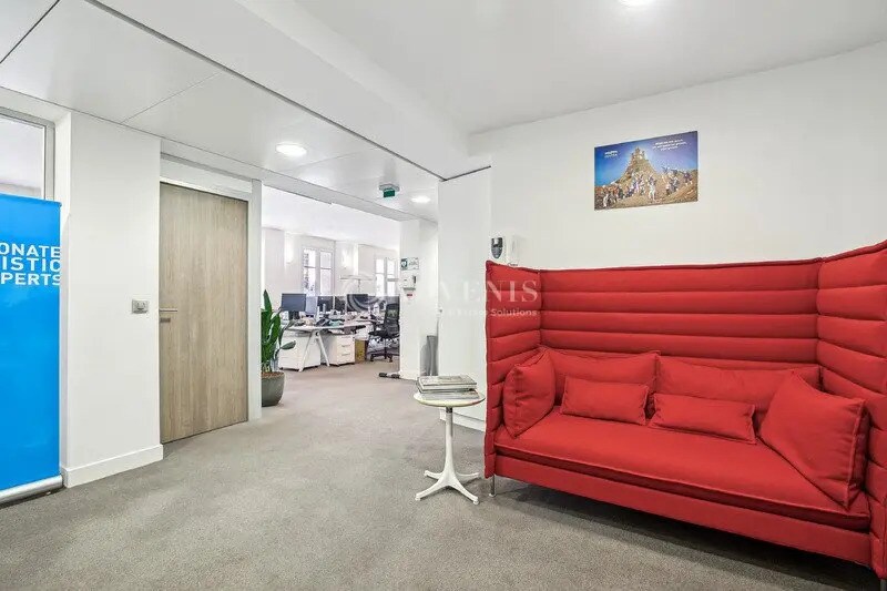 Office in Paris for lease - Interior Photo - Image 3 of 5