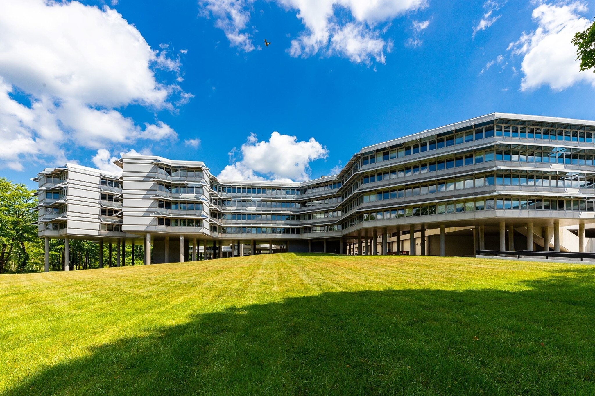 100 Reserve Rd, Danbury, CT 06810 The Summit