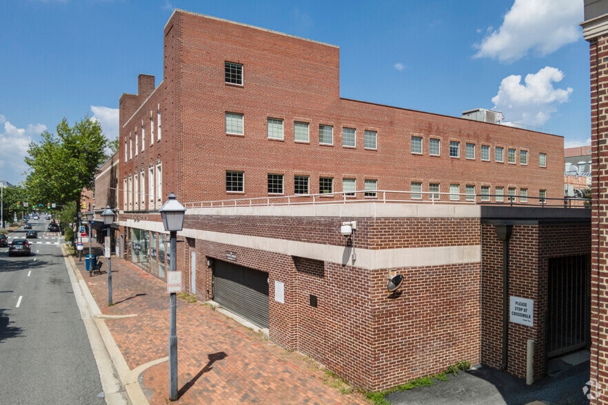 108-112 S Washington St, Alexandria, VA for lease - Building Photo - Image 3 of 5
