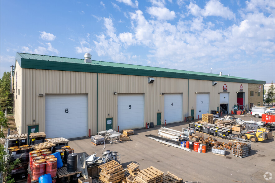 5830 51st St SE, Calgary, AB for lease - Building Photo - Image 3 of 4