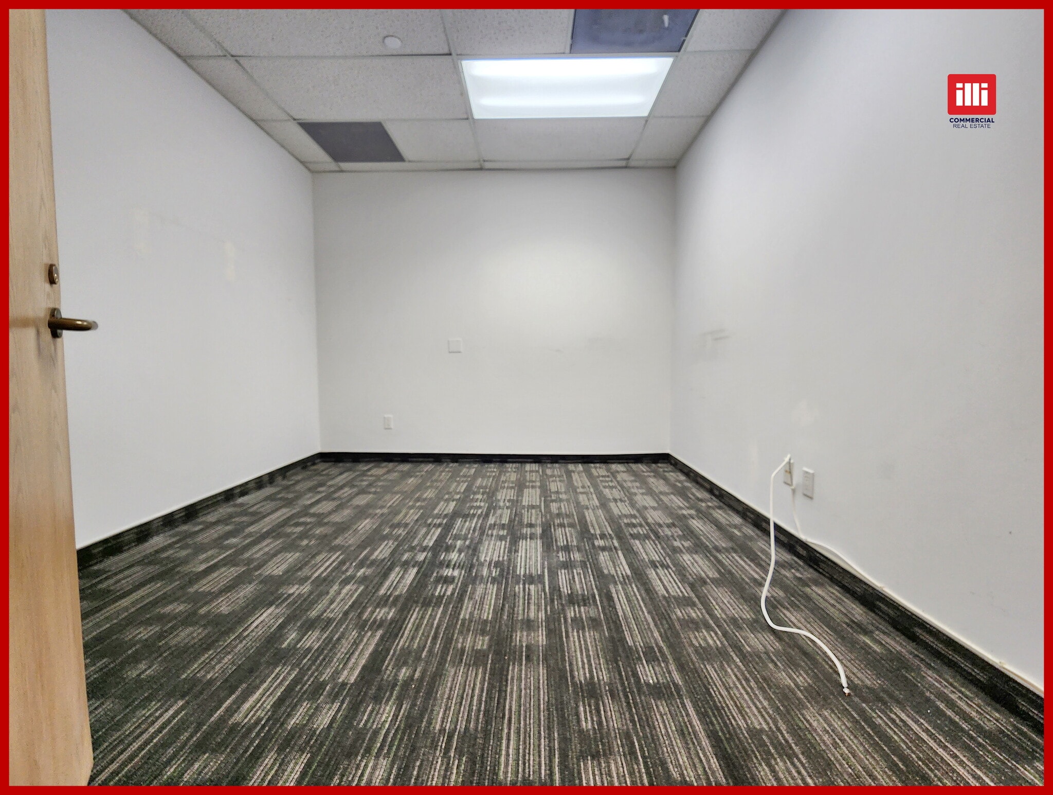 5121 Van Nuys Blvd, Sherman Oaks, CA for lease Interior Photo- Image 1 of 2