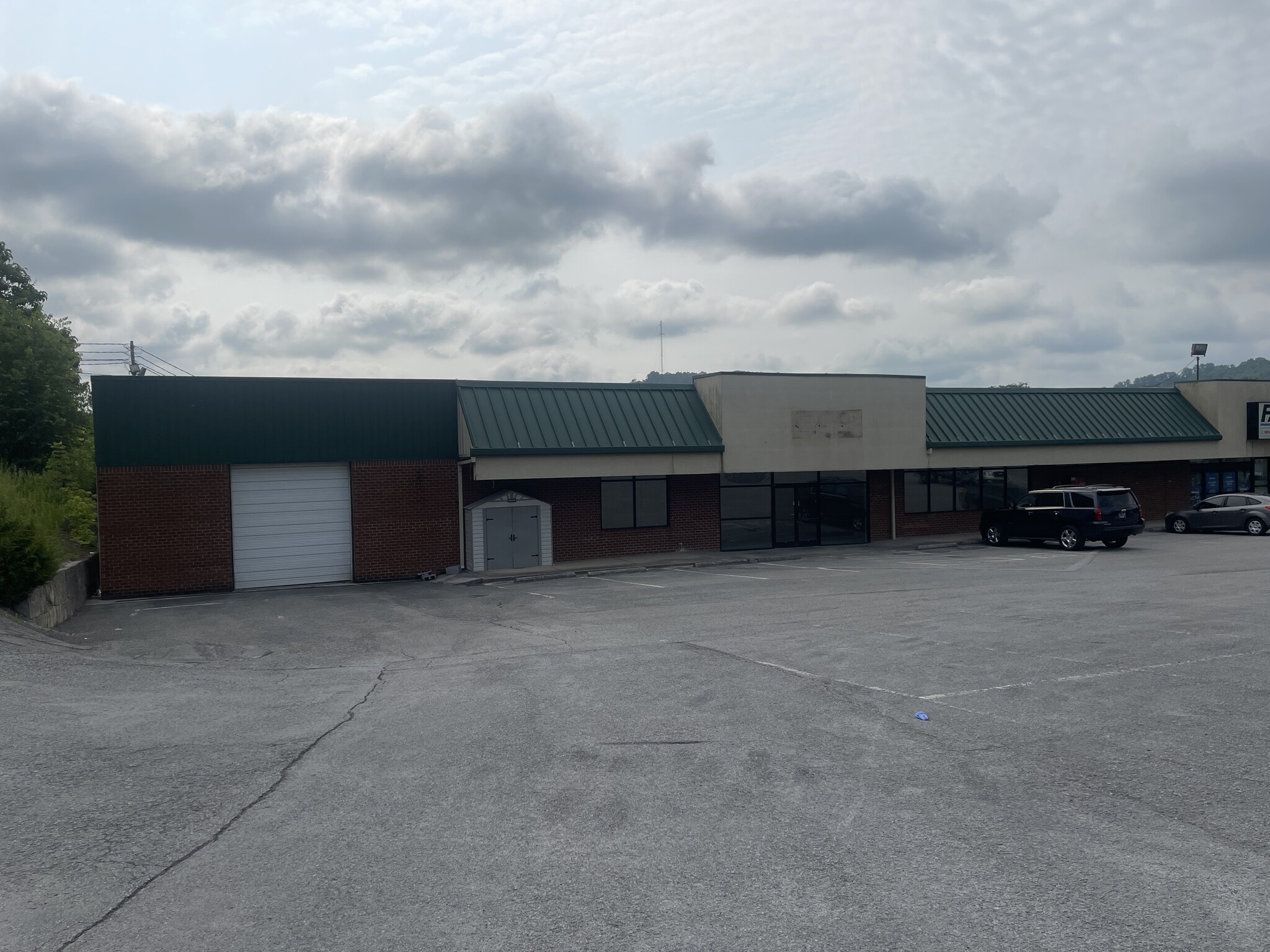 1440-1446 N Broad St, Tazewell, TN for lease Building Photo- Image 1 of 8