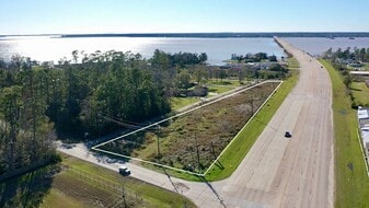 Huffman Corner - Pub