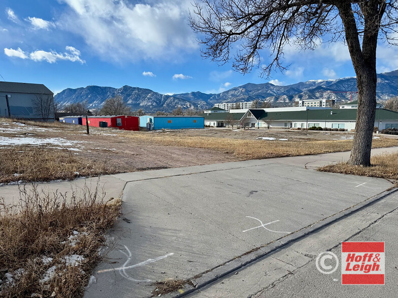 535 E Costilla St, Colorado Springs, CO for lease - Building Photo - Image 2 of 2