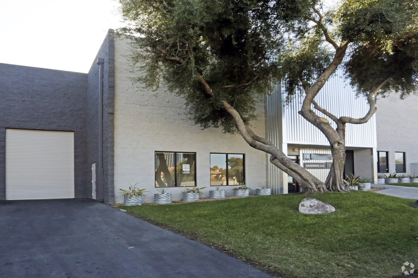 4301 S Valley View Blvd, Las Vegas, NV 89103 - Harmon Warehouse Center