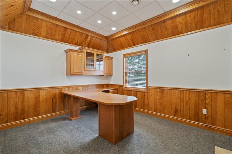 114 Oil Ln, Hunker, PA for lease - Building Photo - Image 2 of 31