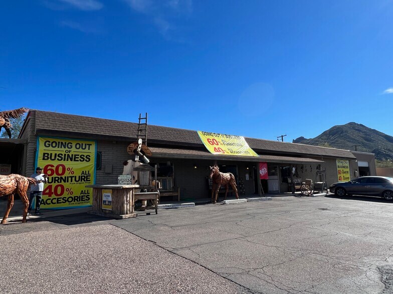 6061 E Cave Creek Rd, Cave Creek, AZ for sale - Building Photo - Image 1 of 1