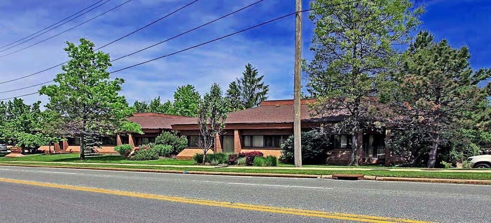 21625 Chagrin Blvd, Beachwood, OH for sale - Building Photo - Image 1 of 1