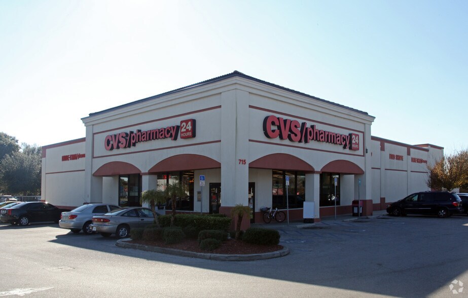 715 W Brandon Blvd, Brandon, FL for sale - Building Photo - Image 1 of 1