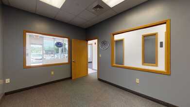 3333 Massillon Rd, Akron, OH for lease Interior Photo- Image 1 of 12