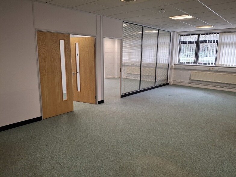 Epinal Way, Loughborough for lease - Interior Photo - Image 3 of 5