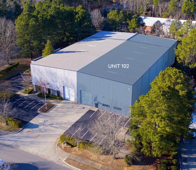 1001 Investment Blvd, Apex, NC for lease - Building Photo - Image 1 of 9