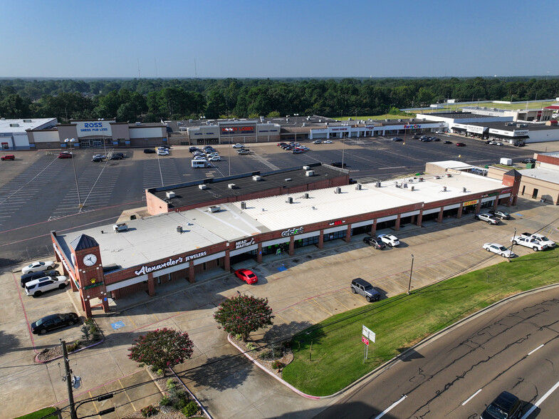 3701 Mall Ln, Texarkana, TX for lease - Building Photo - Image 3 of 9