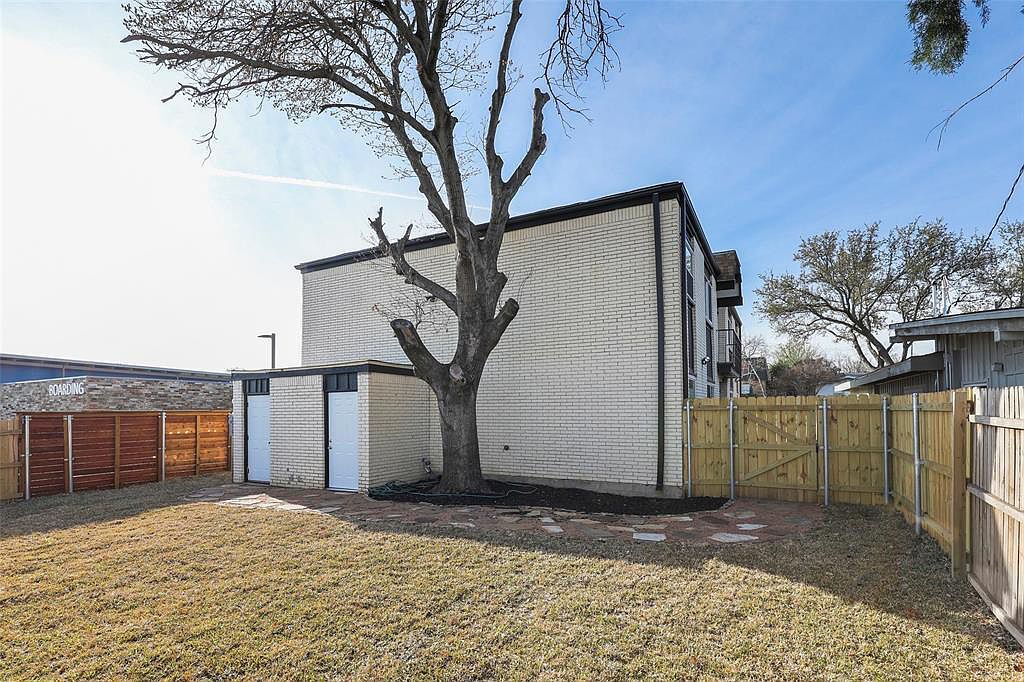 4832 Locke Ave, Fort Worth, TX 76107 Multifamily for Sale