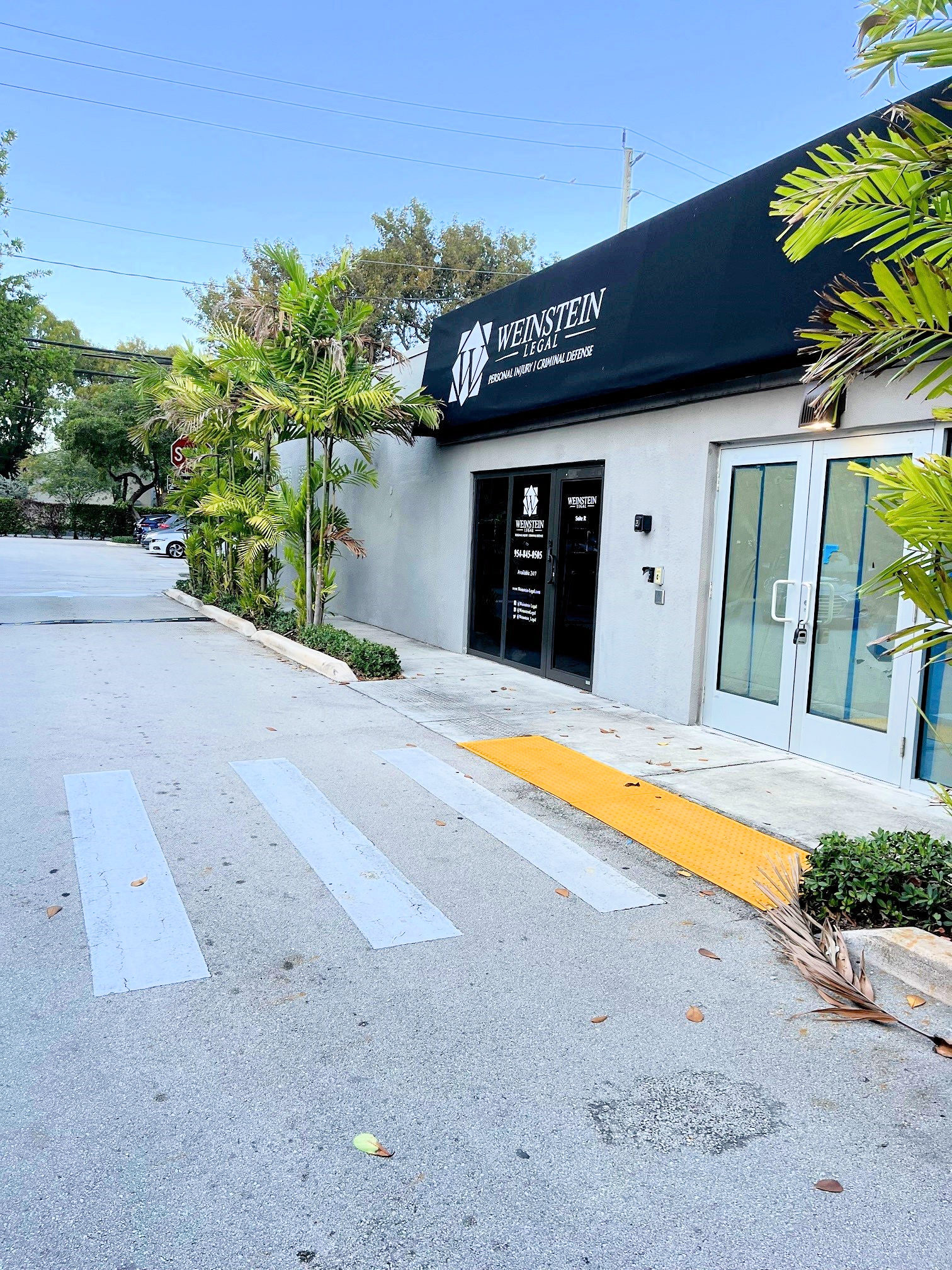 Off Lease Only Broward Location 83 - ujjuj2w