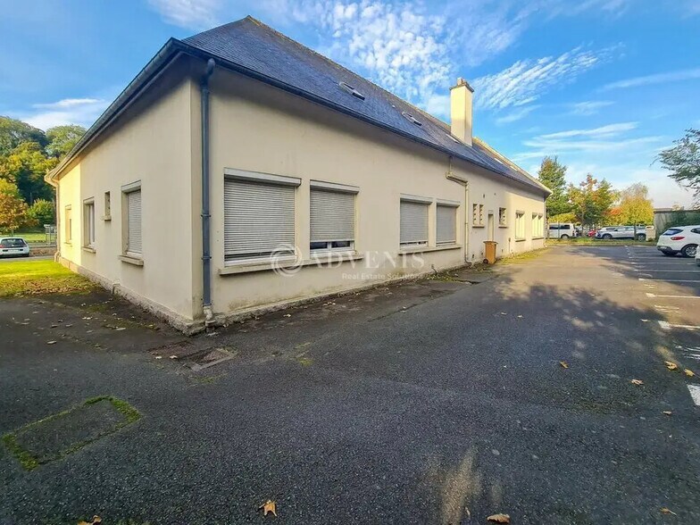 Office in Lannion for sale - Building Photo - Image 2 of 12