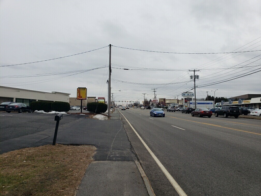 19 Plaistow Rd, Plaistow, NH 03865 Office for Sale