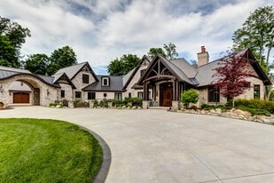 1286 Gray Fox Ct, Howell MI - Barndominium