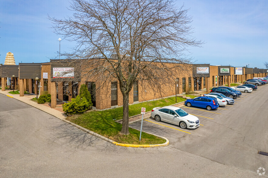 595 Middlefield Rd, Toronto, ON for lease - Building Photo - Image 2 of 5