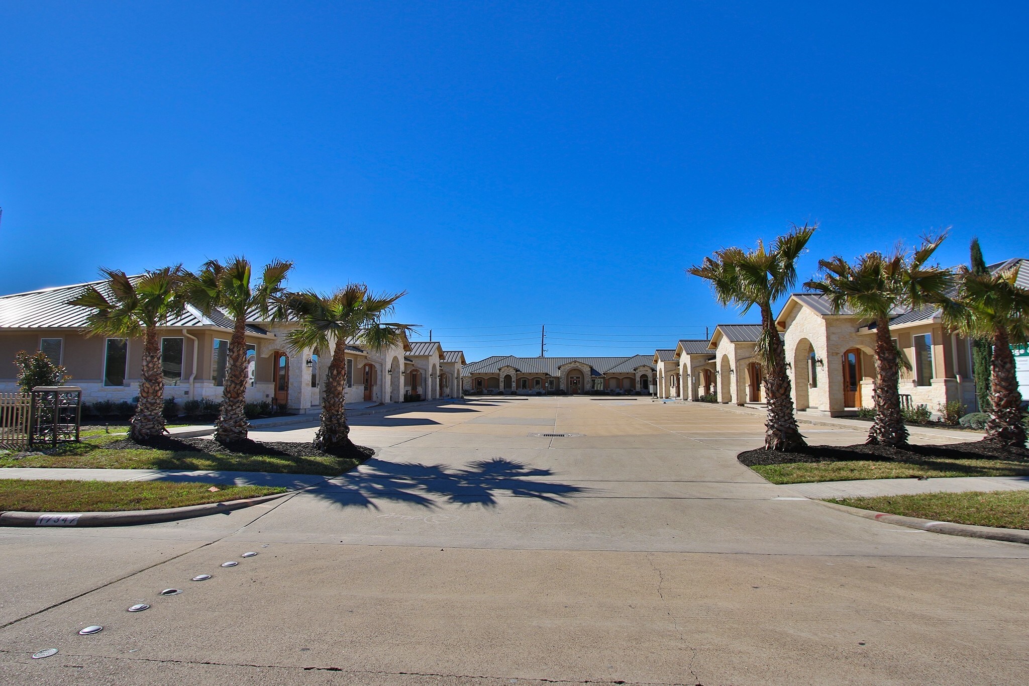 17347 Village Green Dr, Houston, TX for lease Primary Photo- Image 1 of 12