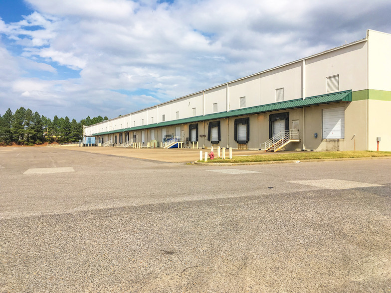 4605 Hickory Hill Rd, Memphis, TN for lease - Building Photo - Image 1 of 4