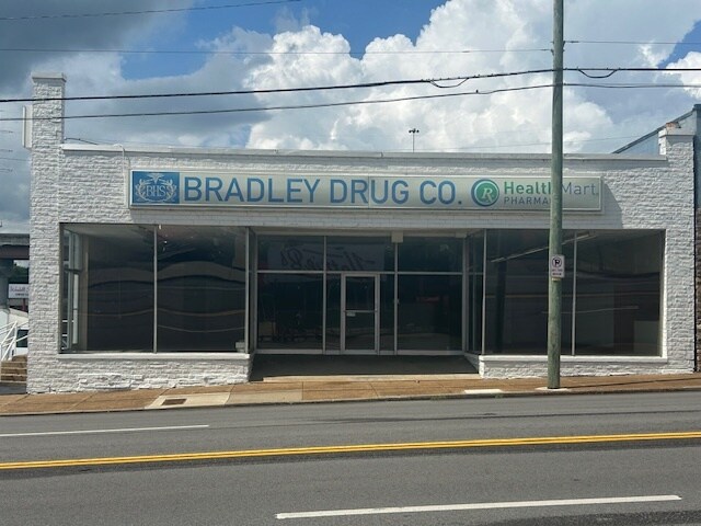 5208 Charlotte Pike, Nashville, TN for lease Building Photo- Image 1 of 7