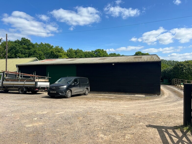 Dorking Rd, Horsham for lease - Building Photo - Image 2 of 2