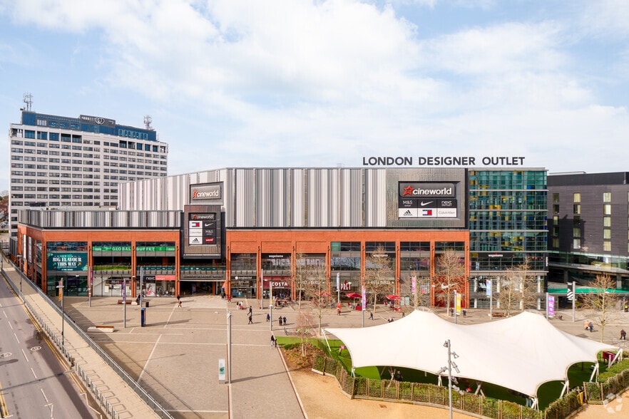 Olympic Way, Wembley for lease - Primary Photo - Image 1 of 4