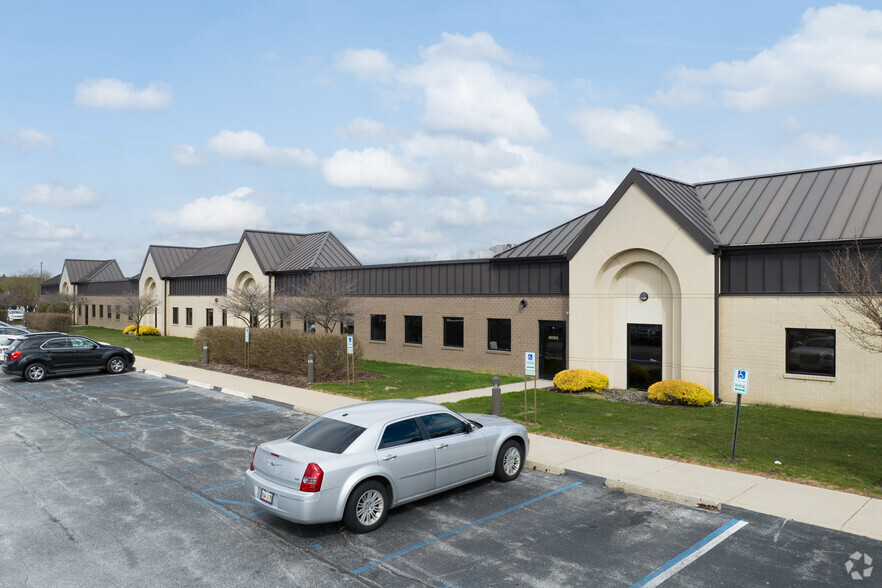 7640 Sylvania Ave, Sylvania, OH for lease - Building Photo - Image 3 of 6