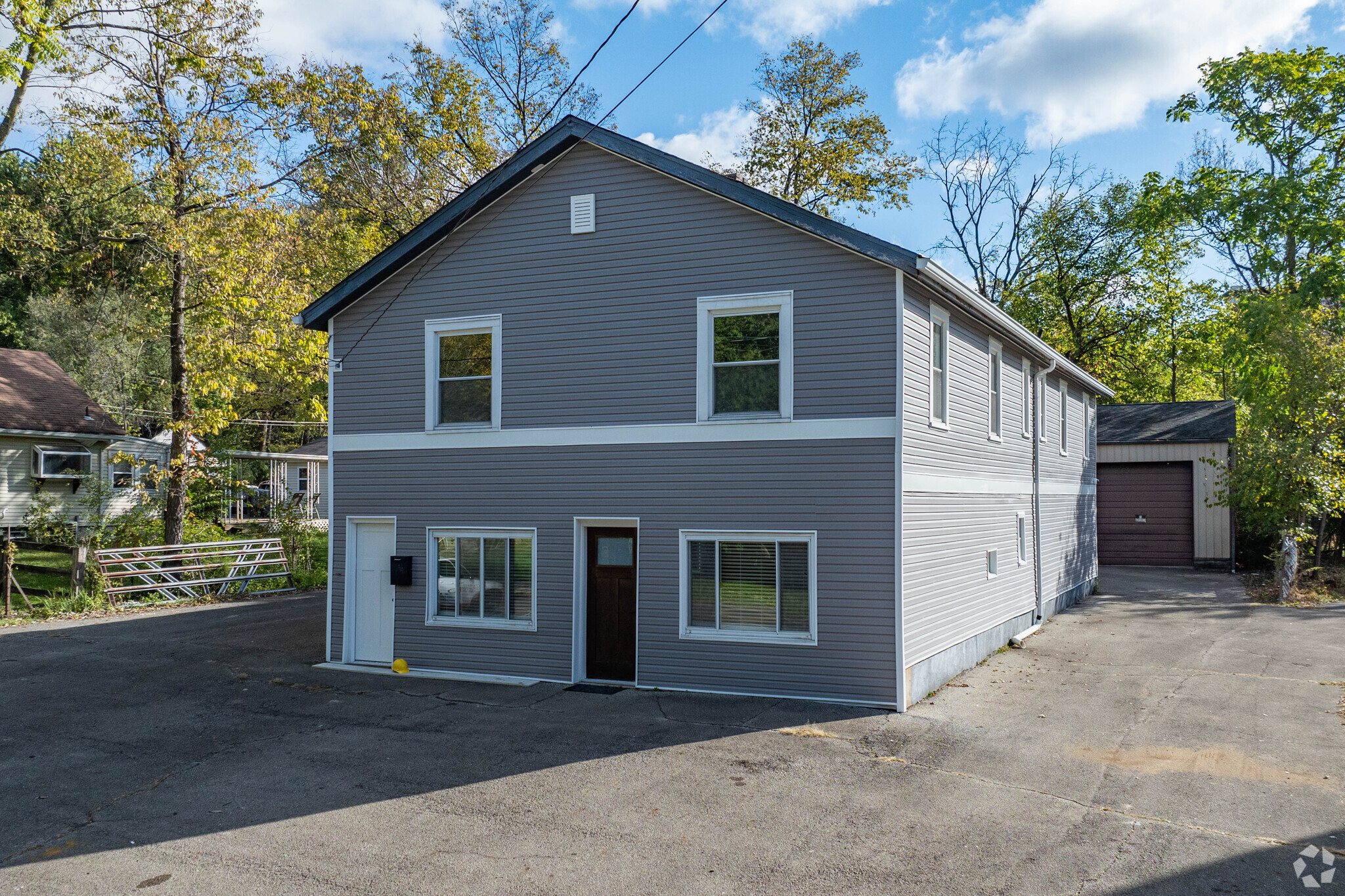 5548 Stewart Ave, Cincinnati, OH for lease Building Photo- Image 1 of 6