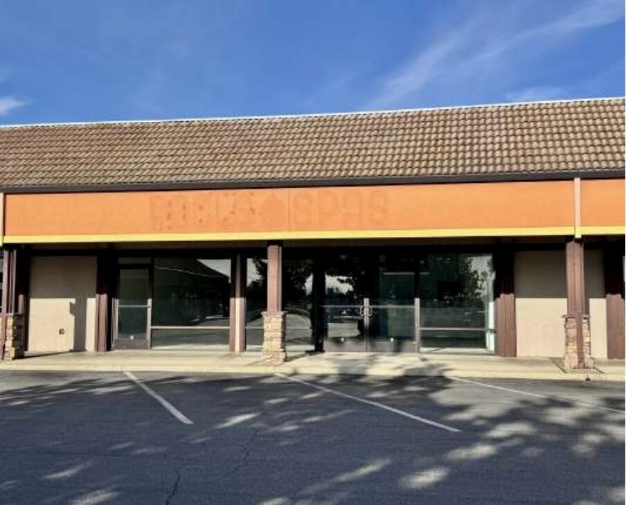 6392-6512 Westside Rd, Redding, CA for lease Building Photo- Image 1 of 7