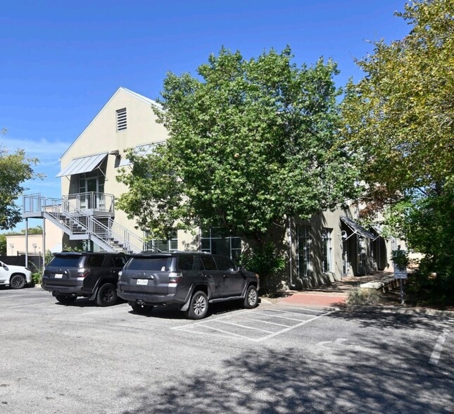 242 W Sunset Rd, San Antonio, TX for sale - Building Photo - Image 2 of 28