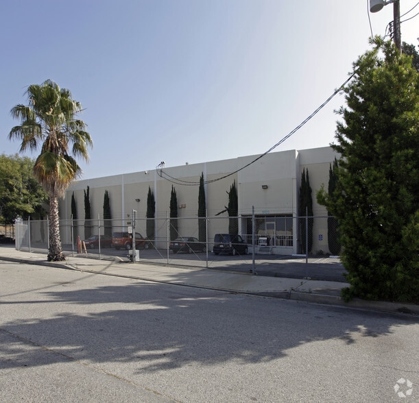 9420 Telfair Ave, Sun Valley, CA for lease - Building Photo - Image 3 of 5