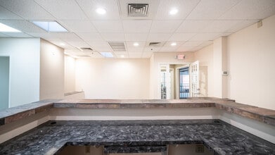 11022 S 51st St, Phoenix, AZ for lease Interior Photo- Image 2 of 11