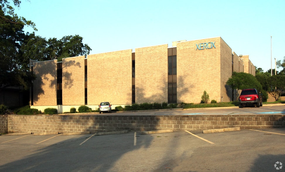 2800 Youree Dr, Shreveport, LA for sale - Primary Photo - Image 1 of 1