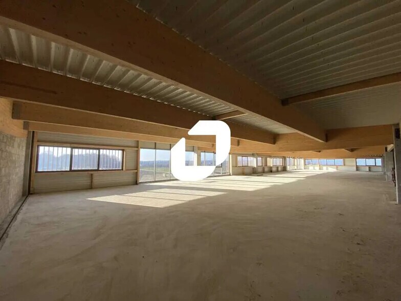 Flex in Tremblay-en-France for sale - Interior Photo - Image 3 of 14