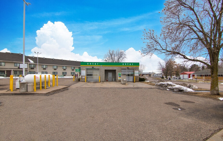 101 W Hill St, Thorp, WI for lease - Building Photo - Image 2 of 11