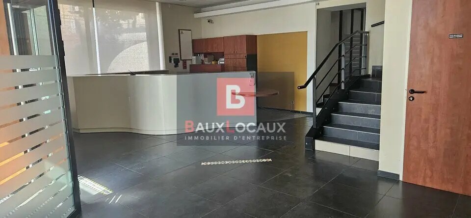 Retail in Carpentras for lease - Interior Photo - Image 3 of 6