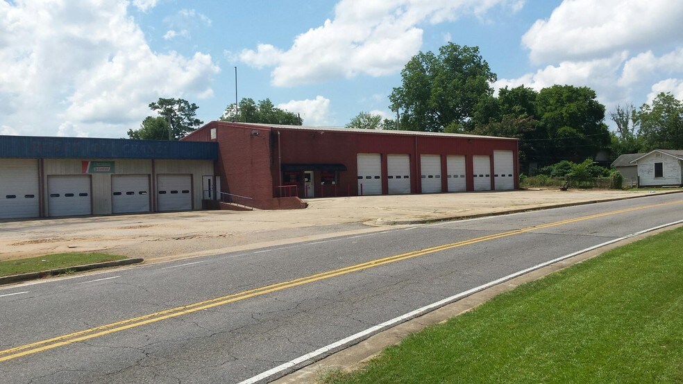 1821 26th Ave, Hueytown, AL for sale - Building Photo - Image 1 of 1