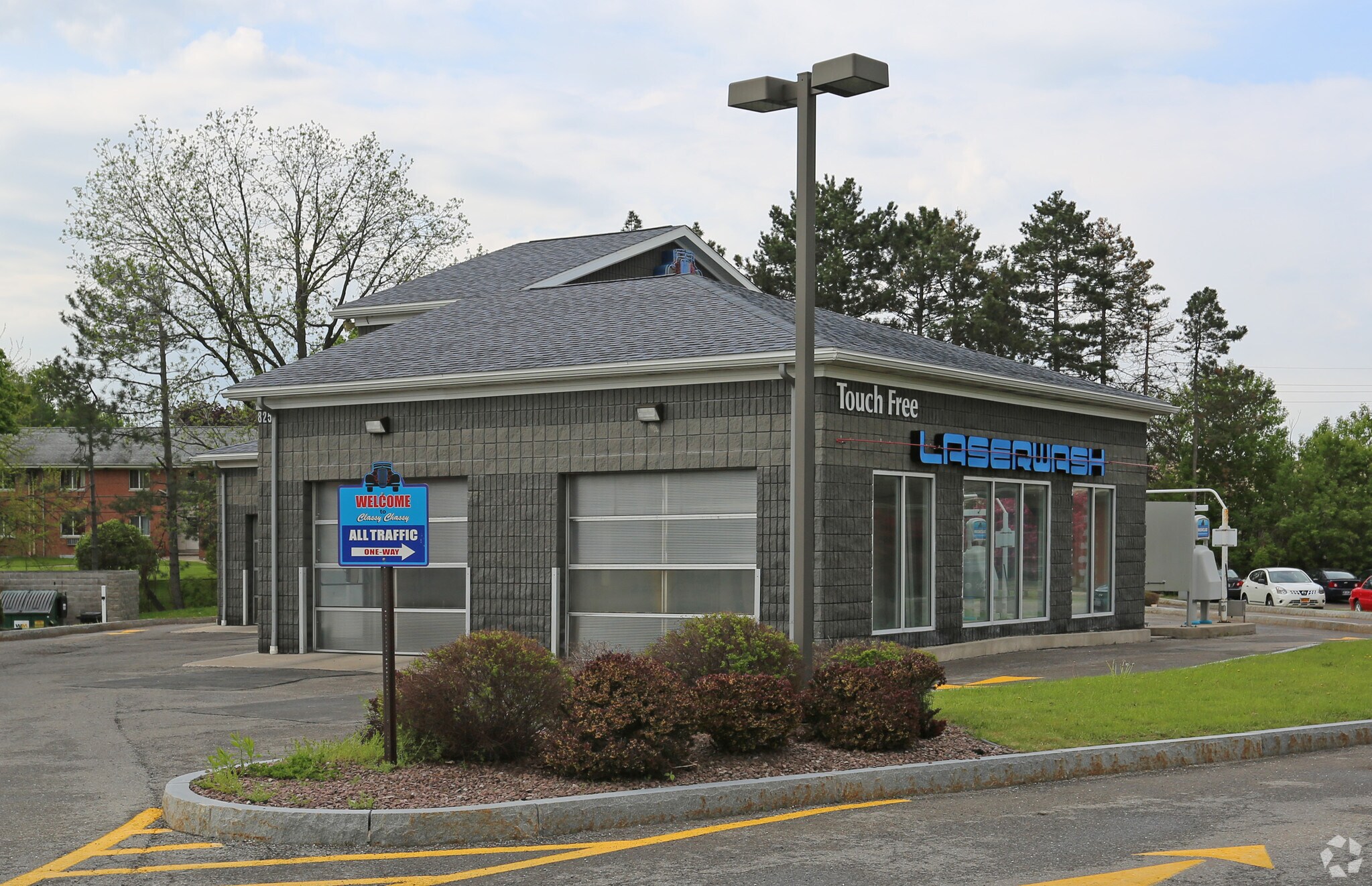 825 E Ridge Rd, Rochester, NY for sale Primary Photo- Image 1 of 1