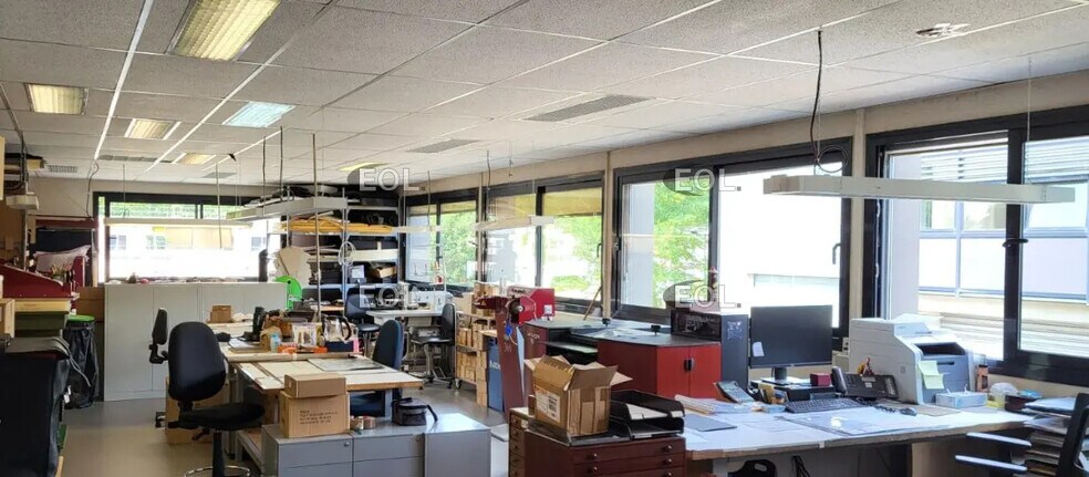 Flex in Lognes for lease - Building Photo - Image 2 of 9