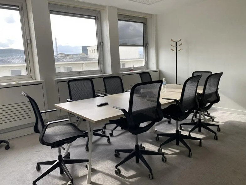 Office in Paris for sale - Building Photo - Image 3 of 7
